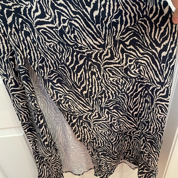RESA Madison Slip in Zeppelin - Picture 4 of 10
